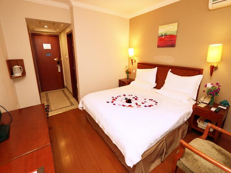 Greentree Inn Shanghai Zhongshan Hutai Hotel Extérieur photo