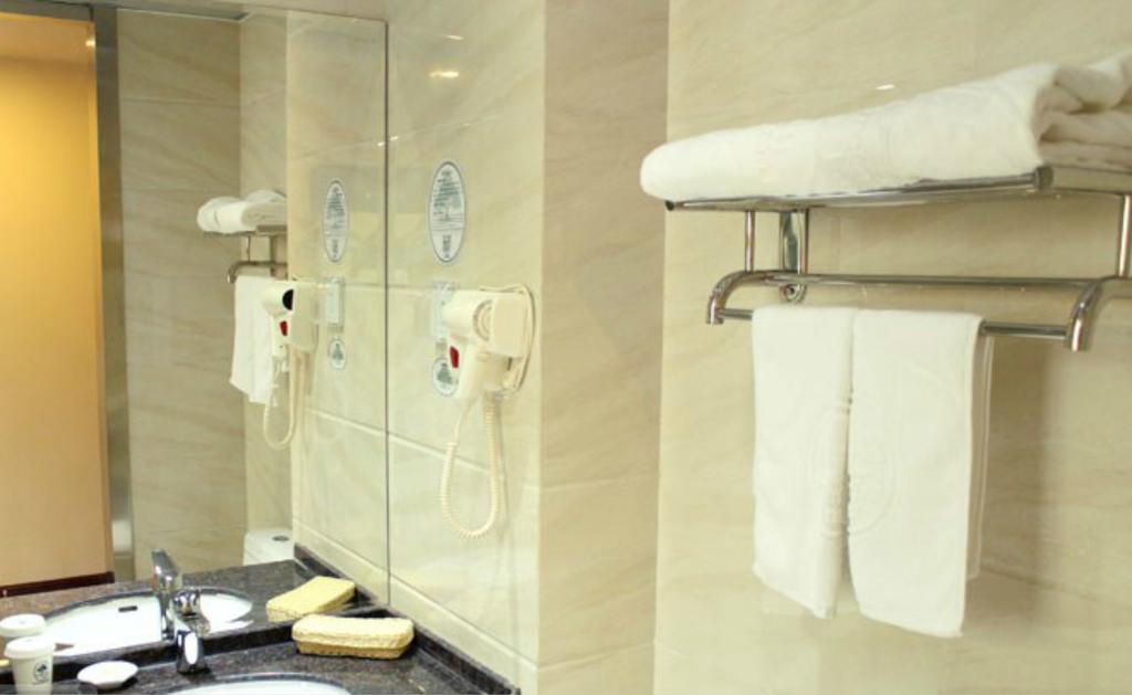Greentree Inn Shanghai Zhongshan Hutai Hotel Extérieur photo